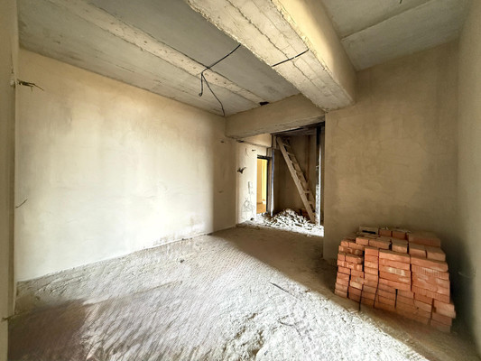 Продам трехкомнатную (3-комн.) квартиру, Шарданова ул, 48к6, Нальчик г