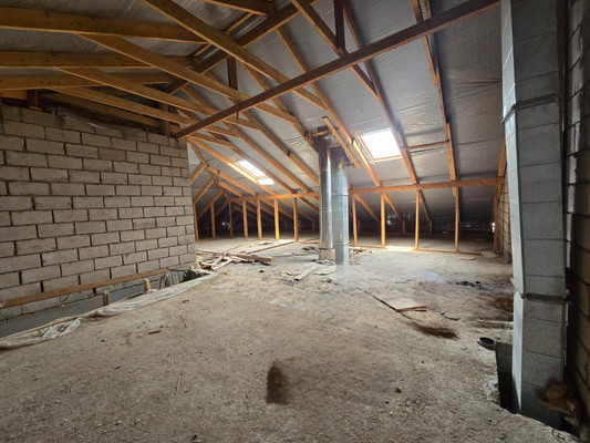 Продам трехкомнатную (3-комн.) квартиру, Шарданова ул, 48к6, Нальчик г