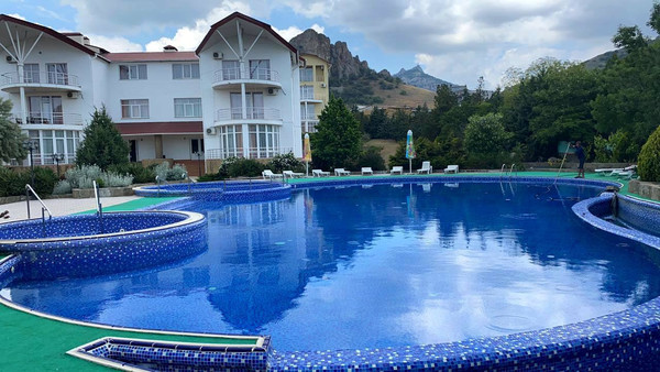 Продам гостиницу 4 500 м2, Морская ул, 3, Коктебель пгт