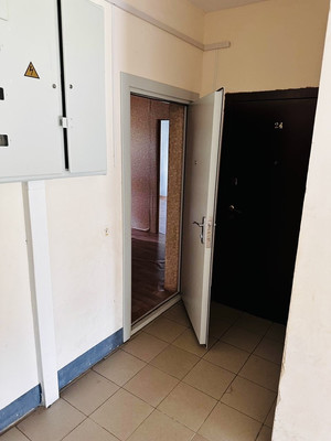 Продам однокомнатную (1-комн.) квартиру, Ветеранов ул, 1, Вартемяги д