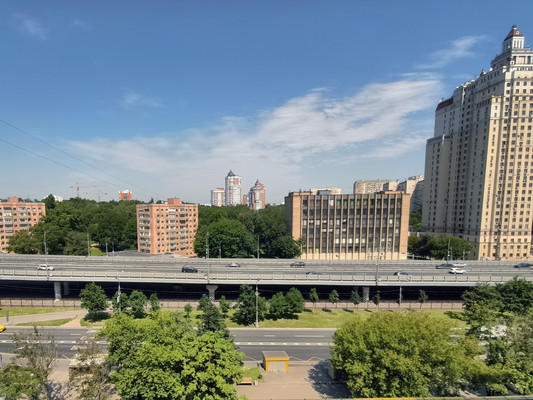 Продам трехкомнатную (3-комн.) квартиру, Можайское ш, 39, Москва г