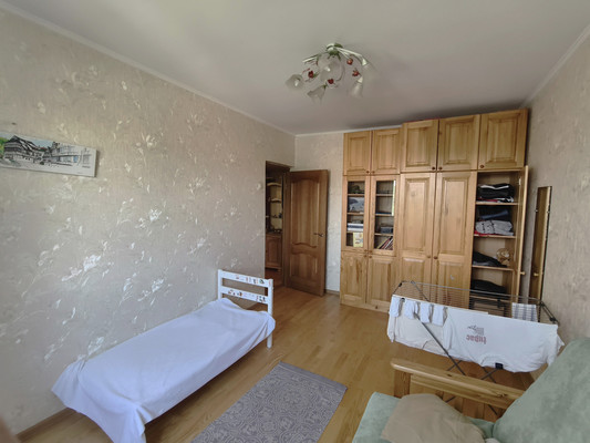 Продам трехкомнатную (3-комн.) квартиру, Можайское ш, 39, Москва г