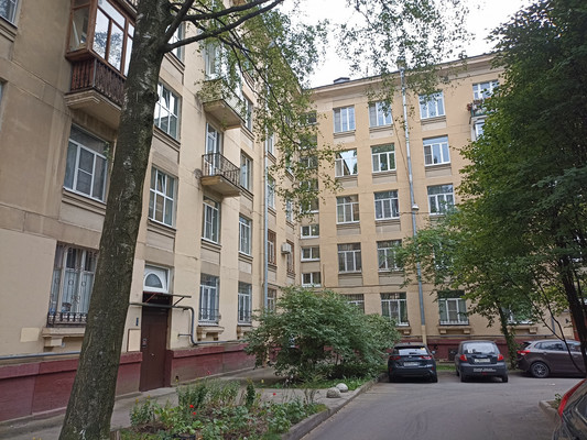 Продам трехкомнатную (3-комн.) квартиру, Алтайская ул, 20/26, Санкт-Петербург г