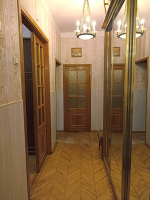 Продам трехкомнатную (3-комн.) квартиру, Алтайская ул, 20/26, Санкт-Петербург г