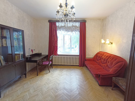 Продам трехкомнатную (3-комн.) квартиру, Алтайская ул, 20/26, Санкт-Петербург г