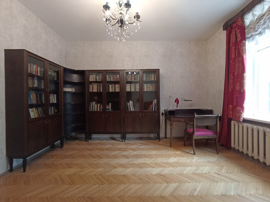 Продам трехкомнатную (3-комн.) квартиру, Алтайская ул, 20/26, Санкт-Петербург г