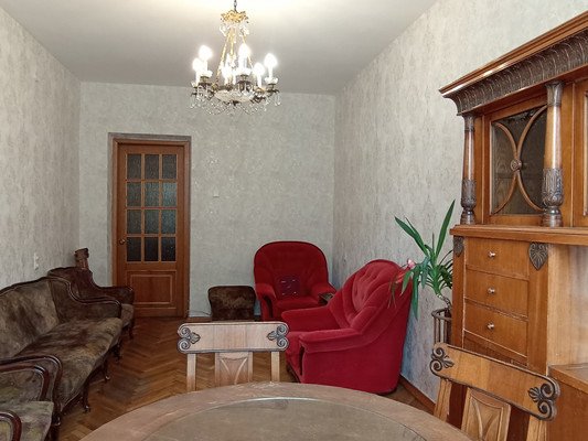 Продам трехкомнатную (3-комн.) квартиру, Алтайская ул, 20/26, Санкт-Петербург г