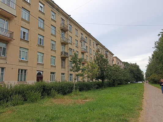 Продам трехкомнатную (3-комн.) квартиру, Алтайская ул, 20/26, Санкт-Петербург г