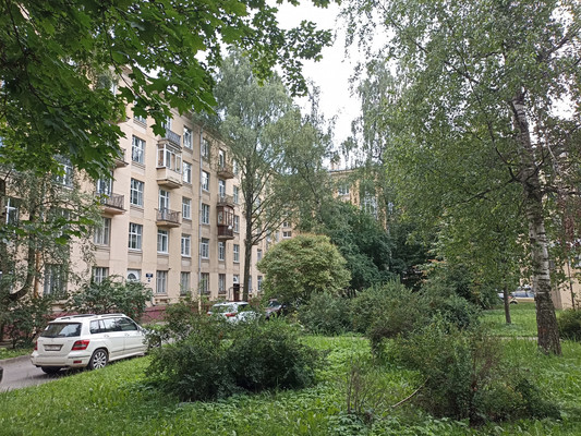 Продам трехкомнатную (3-комн.) квартиру, Алтайская ул, 20/26, Санкт-Петербург г