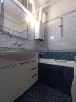 Продам трехкомнатную (3-комн.) квартиру, Алтайская ул, 20/26, Санкт-Петербург г