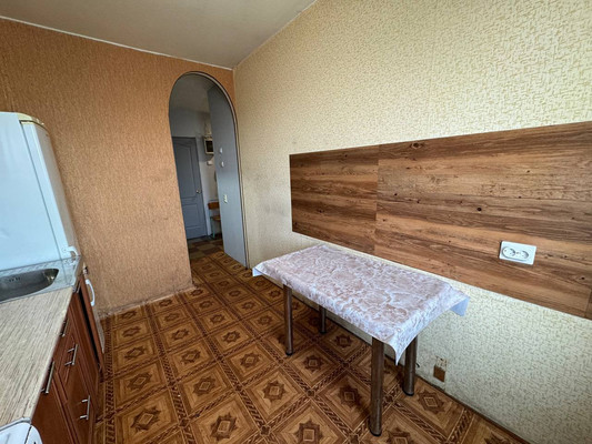 Продам трехкомнатную (3-комн.) квартиру, Водонасосная ул, 68к4, Комсомольск-на-Амуре г