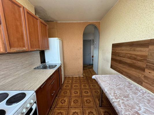 Продам трехкомнатную (3-комн.) квартиру, Водонасосная ул, 68к4, Комсомольск-на-Амуре г