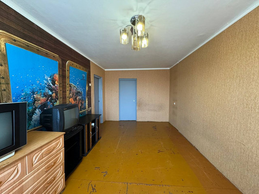 Продам трехкомнатную (3-комн.) квартиру, Водонасосная ул, 68к4, Комсомольск-на-Амуре г