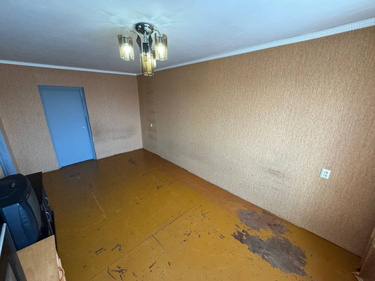 Продам трехкомнатную (3-комн.) квартиру, Водонасосная ул, 68к4, Комсомольск-на-Амуре г