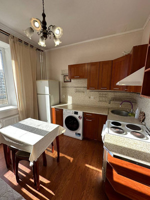Продам однокомнатную (1-комн.) квартиру, Славы пр-кт, 52Ак1, Санкт-Петербург г