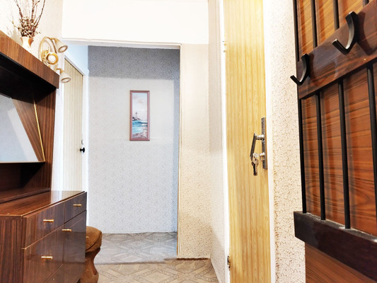 Продам двухкомнатную (2-комн.) квартиру, Пахринский проезд, 10, Подольск г