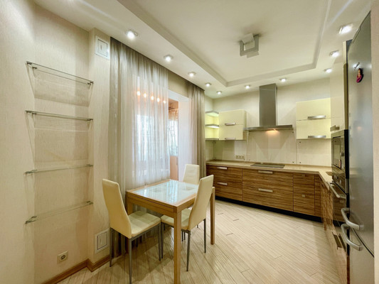 Продам двухкомнатную (2-комн.) квартиру, Москворечье ул, 4к6, Москва г