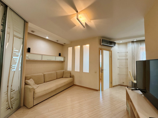 Продам двухкомнатную (2-комн.) квартиру, Москворечье ул, 4к6, Москва г