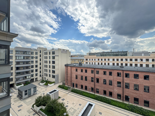 Продам трехкомнатную (3-комн.) квартиру, 11-я Красноармейская ул, 11, Санкт-Петербург г