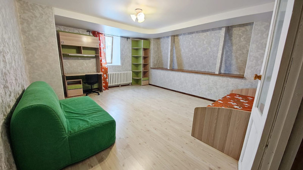 Продам двухкомнатную (2-комн.) квартиру, Меридианная ул, 3, Казань г