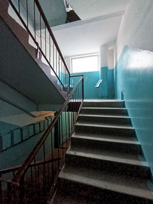 Продам двухкомнатную (2-комн.) квартиру, Лужская ул, 7, Калининград г