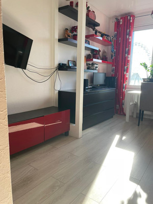 Продам трехкомнатную (3-комн.) квартиру, Сибгата Хакима ул, 40, Казань г