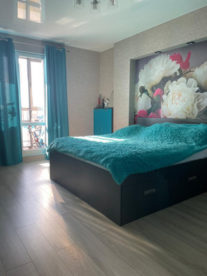 Продам трехкомнатную (3-комн.) квартиру, Сибгата Хакима ул, 40, Казань г