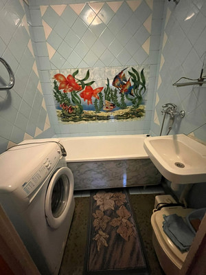 Продам трехкомнатную (3-комн.) квартиру, 2-я Краснодарская ул, 163, Ростов-на-Дону г