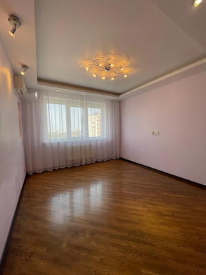 Продам двухкомнатную (2-комн.) квартиру, Зорге ул, 17к1, Ростов-на-Дону г