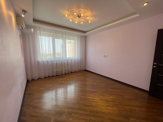 Продам двухкомнатную (2-комн.) квартиру, Зорге ул, 17к1, Ростов-на-Дону г