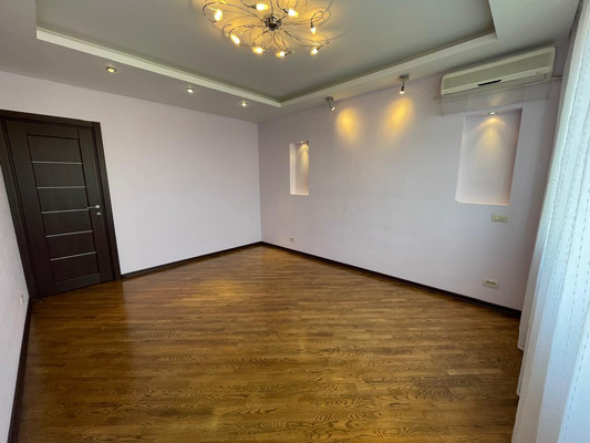 Продам двухкомнатную (2-комн.) квартиру, Зорге ул, 17к1, Ростов-на-Дону г