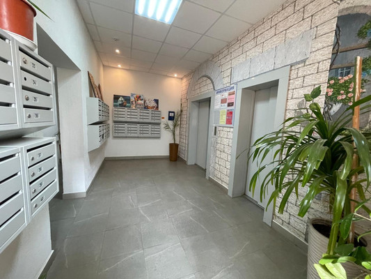 Продам двухкомнатную (2-комн.) квартиру, Зорге ул, 17к1, Ростов-на-Дону г