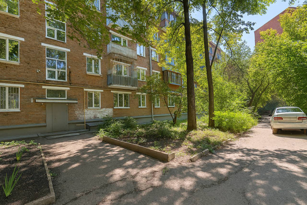 Продам двухкомнатную (2-комн.) квартиру, Восточная ул, 232, Екатеринбург г