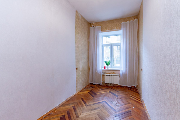 Продам трехкомнатную (3-комн.) квартиру, Конная ул, 26А, Санкт-Петербург г