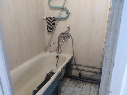 Продам двухкомнатную (2-комн.) квартиру, 7, Большая Вруда д