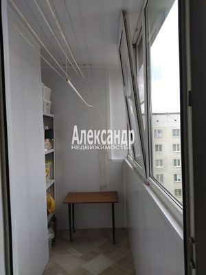Продам двухкомнатную (2-комн.) квартиру, Пролетарская ул, 15, Волхов г