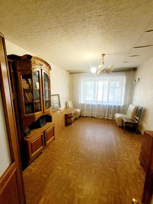 Продам трехкомнатную (3-комн.) квартиру, Зайцева ул, 8, Казань г