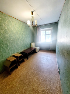 Продам трехкомнатную (3-комн.) квартиру, Зайцева ул, 8, Казань г