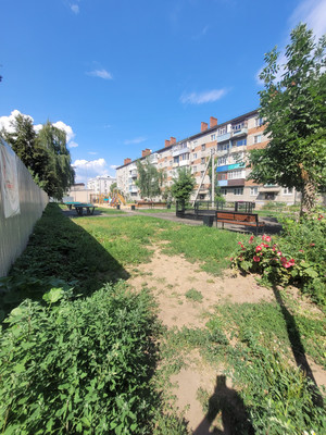 Продам трехкомнатную (3-комн.) квартиру, Зайцева ул, 8, Казань г