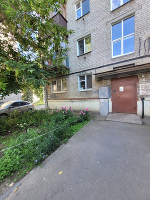 Продам трехкомнатную (3-комн.) квартиру, Зайцева ул, 8, Казань г