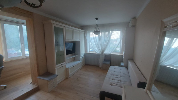 Продам двухкомнатную (2-комн.) квартиру, Школьная ул, 5кА, Молоково с
