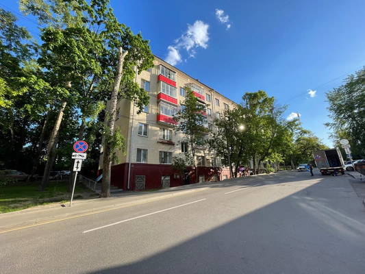 Продам трехкомнатную (3-комн.) квартиру, 1-й Рощинский проезд, 4к2, Москва г