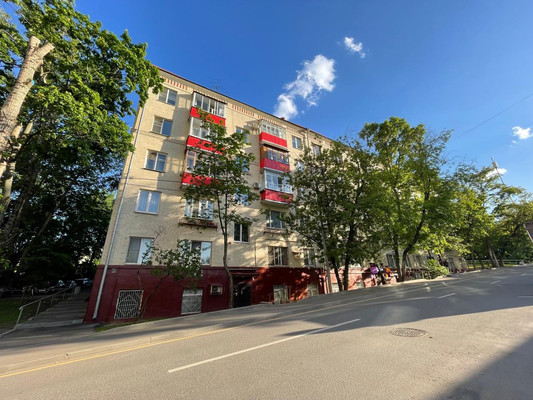 Продам трехкомнатную (3-комн.) квартиру, 1-й Рощинский проезд, 4к2, Москва г
