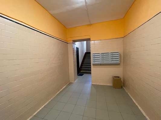 Продам трехкомнатную (3-комн.) квартиру, 1-й Рощинский проезд, 4к2, Москва г