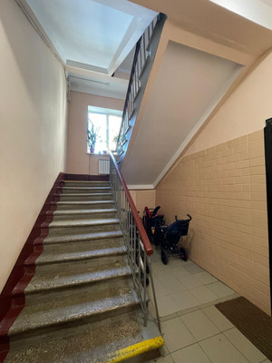 Продам трехкомнатную (3-комн.) квартиру, 1-й Рощинский проезд, 4к2, Москва г
