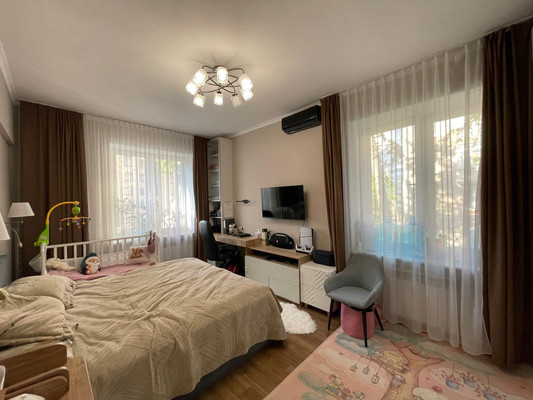 Продам трехкомнатную (3-комн.) квартиру, 1-й Рощинский проезд, 4к2, Москва г