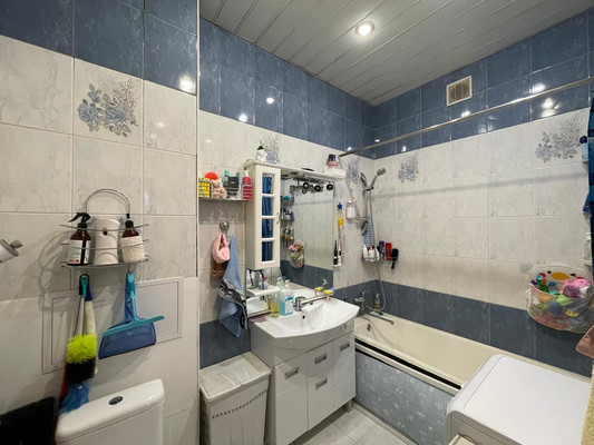 Продам трехкомнатную (3-комн.) квартиру, 1-й Рощинский проезд, 4к2, Москва г