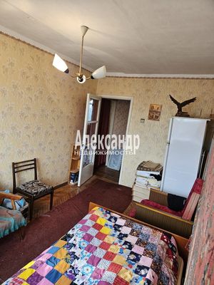 Продам трехкомнатную (3-комн.) квартиру, Калинина ул, 25, Приозерск г