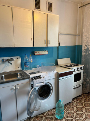 Продам однокомнатную (1-комн.) квартиру, Аральская ул, 55, Симферополь г