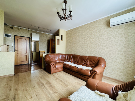 Продам двухкомнатную (2-комн.) квартиру, Академика Пилюгина ул, 12к2, Москва г